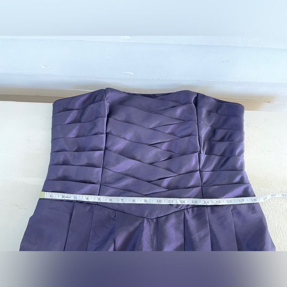 Iridescent Deep Purple Strapless Le Chateau Formal Mini Dress with Pockets - Picture 10 of 13